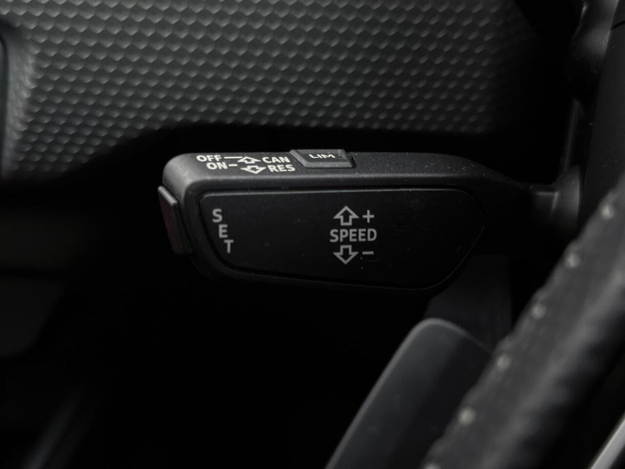 Audi A1 thumbnail Misc Controls