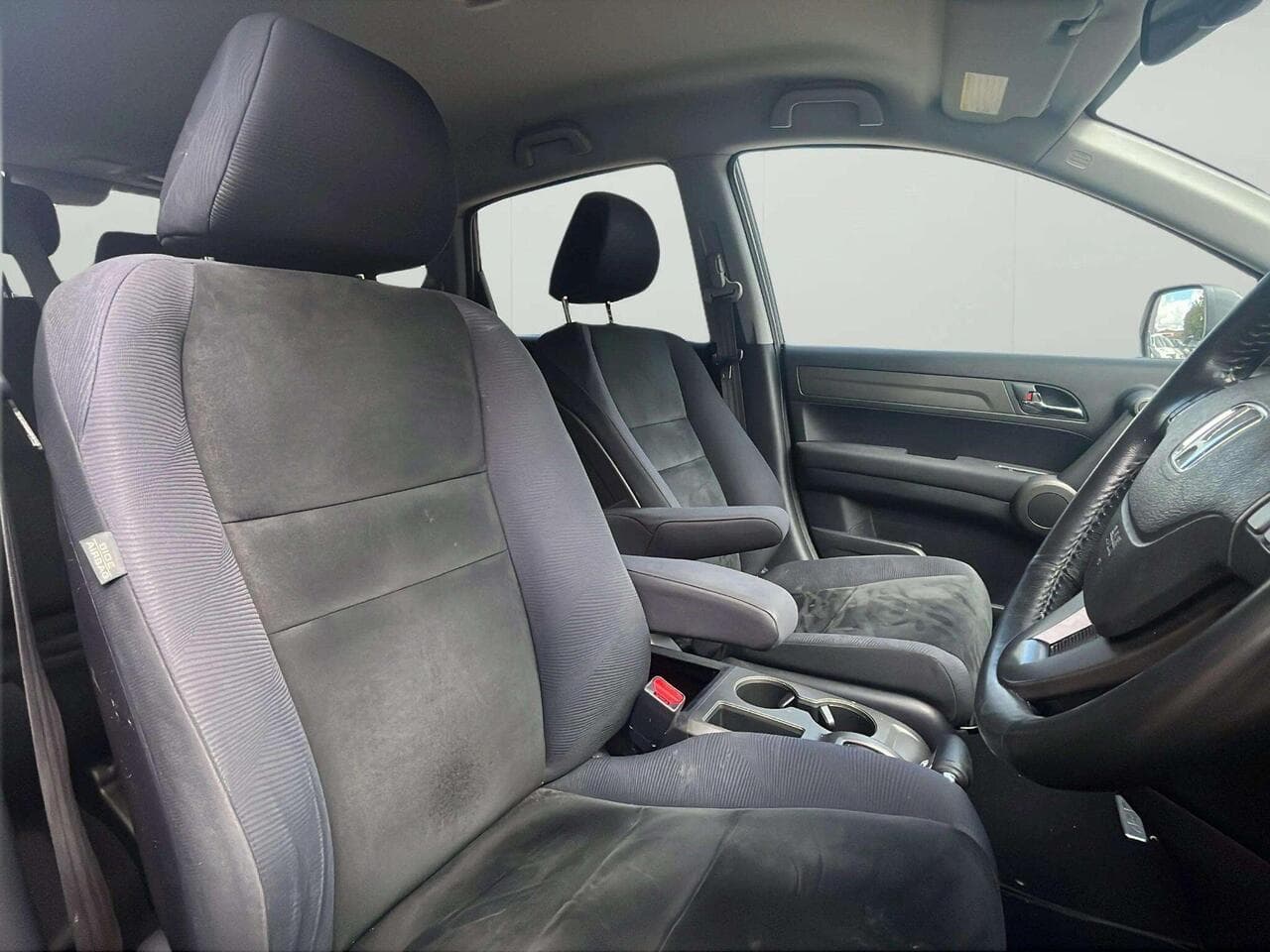 Honda CR-V thumbnail Seat Driver
