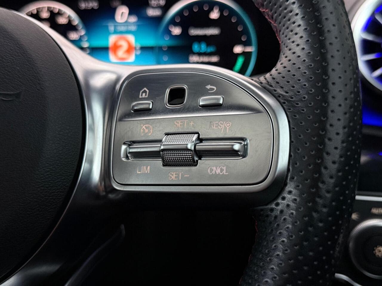 Mercedes-Benz A Class thumbnail Misc Controls