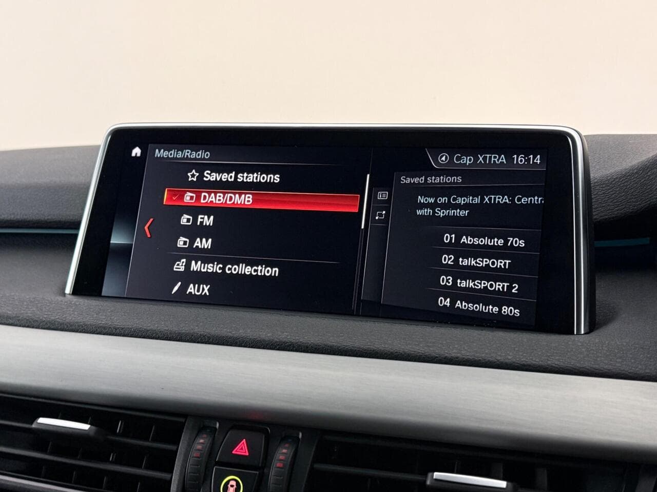 BMW X5 thumbnail Infotainment System