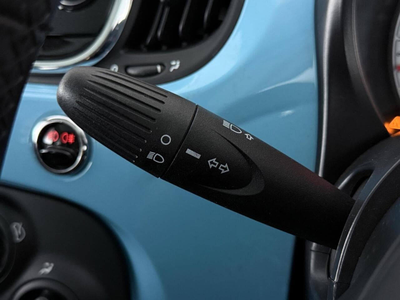 Fiat 500 thumbnail Misc Controls