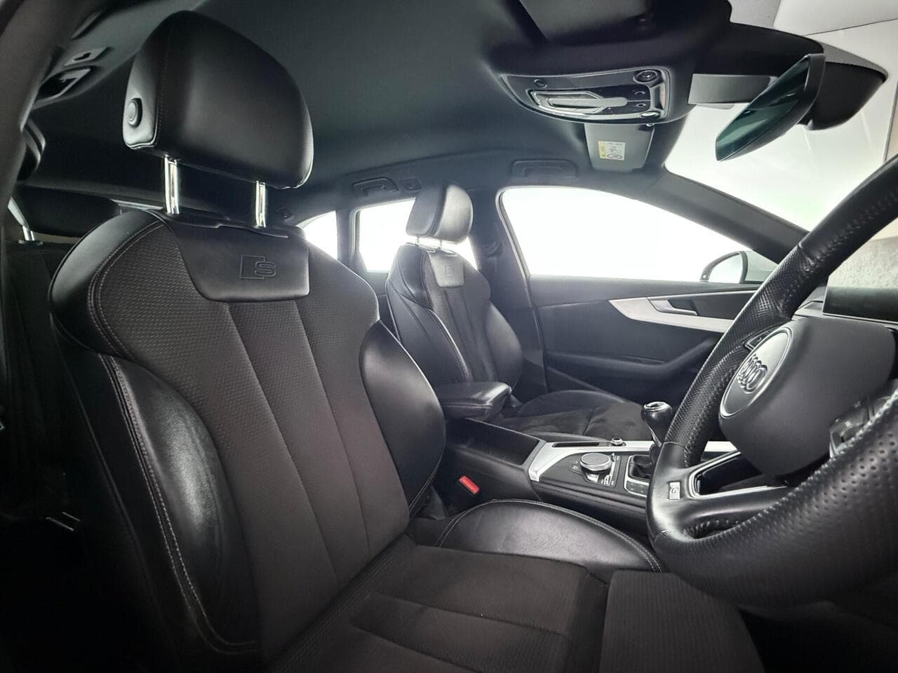 Audi A4 Avant thumbnail Seat Driver