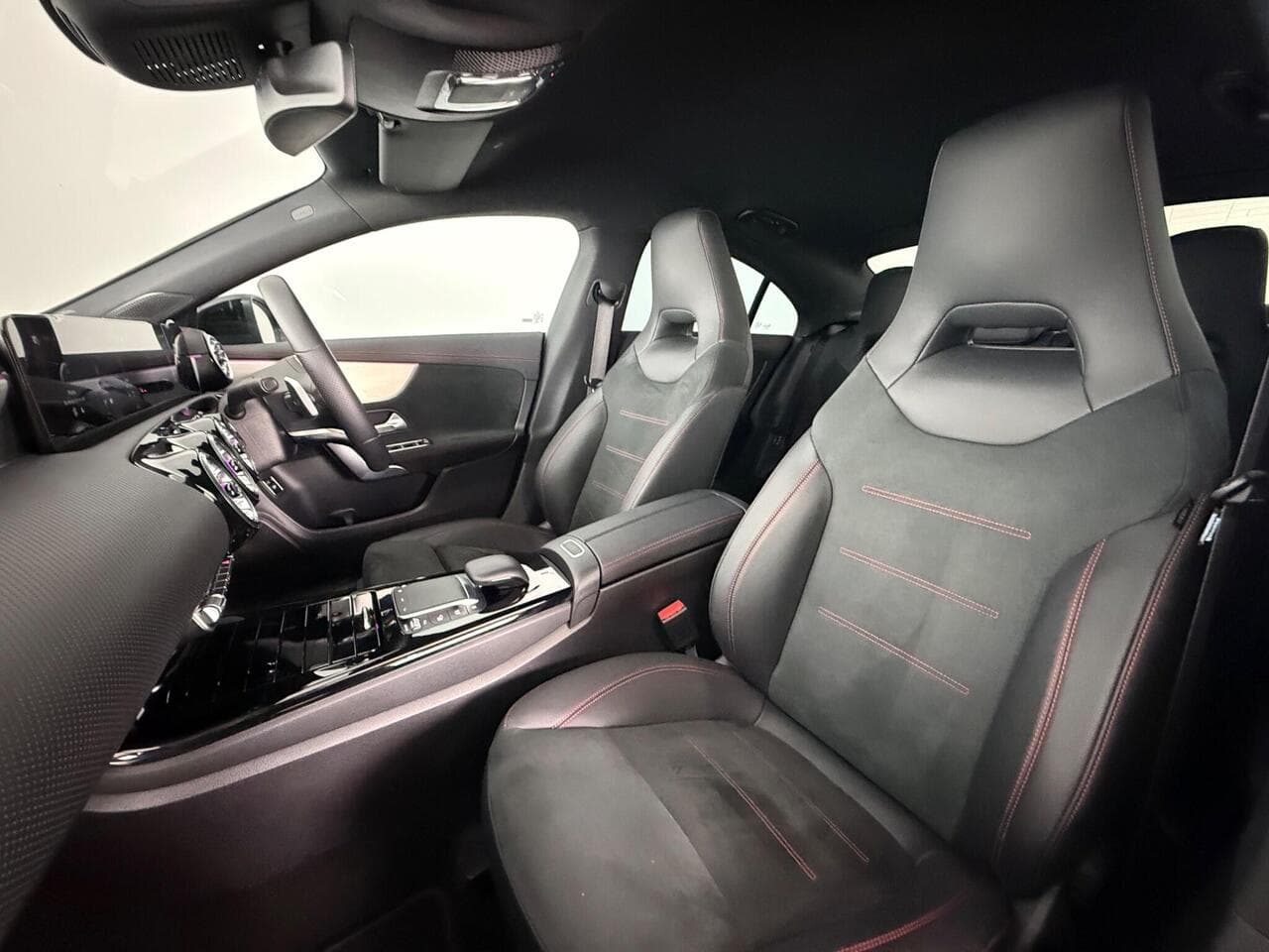 Mercedes-Benz CLA thumbnail Seat Front Passenger