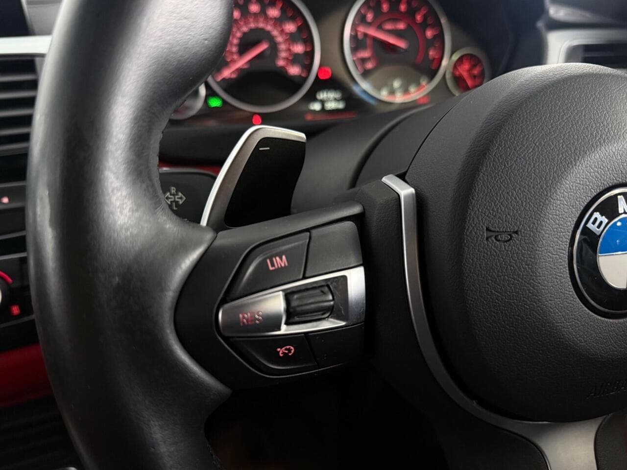 BMW 4 Series Gran Coupe thumbnail Steering Wheel