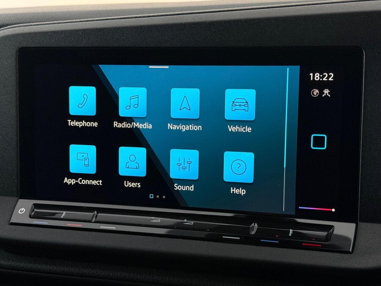 Volkswagen Caddy thumbnail Infotainment System