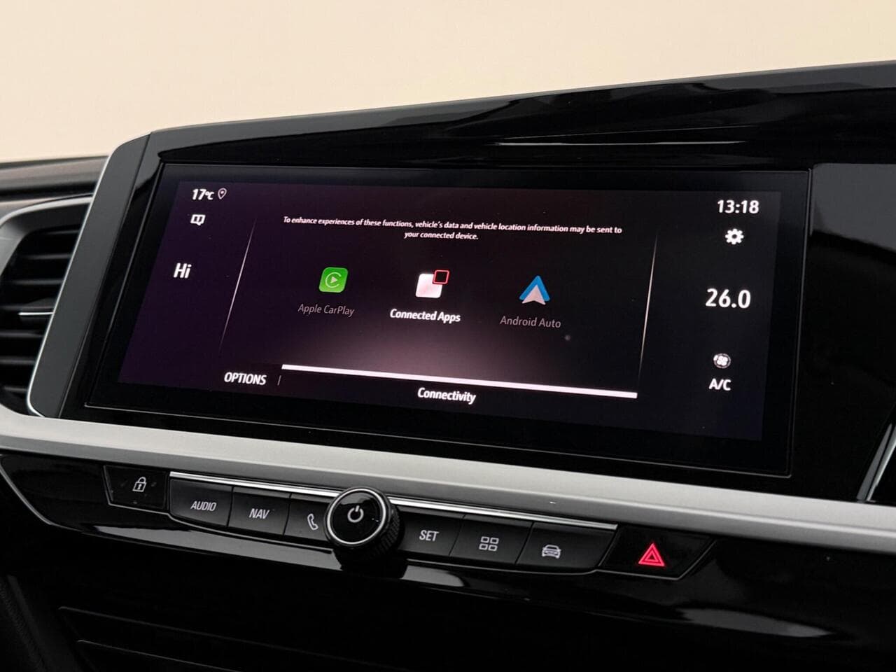 Vauxhall Grandland thumbnail Infotainment System