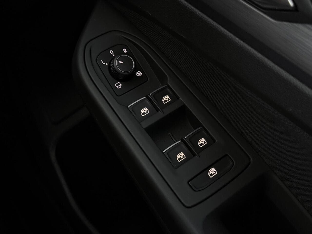 Volkswagen Golf thumbnail Misc Controls
