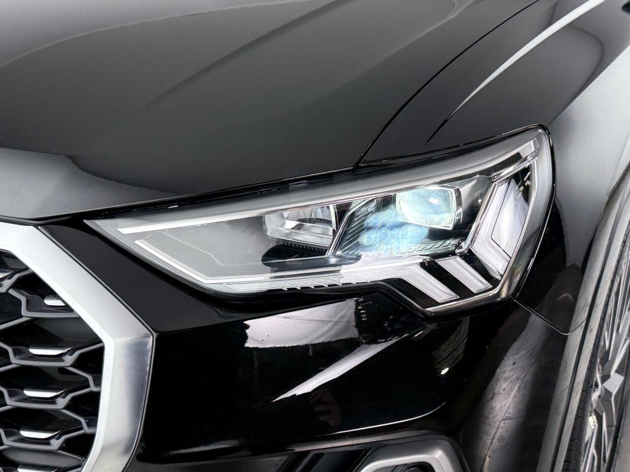 Audi Q3 thumbnail Inconclusive