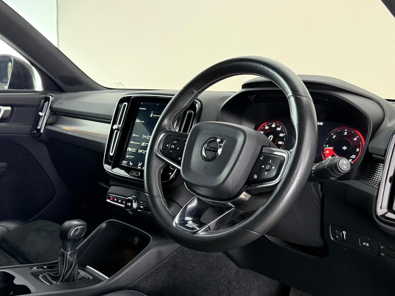 Volvo XC40 thumbnail Interior Front