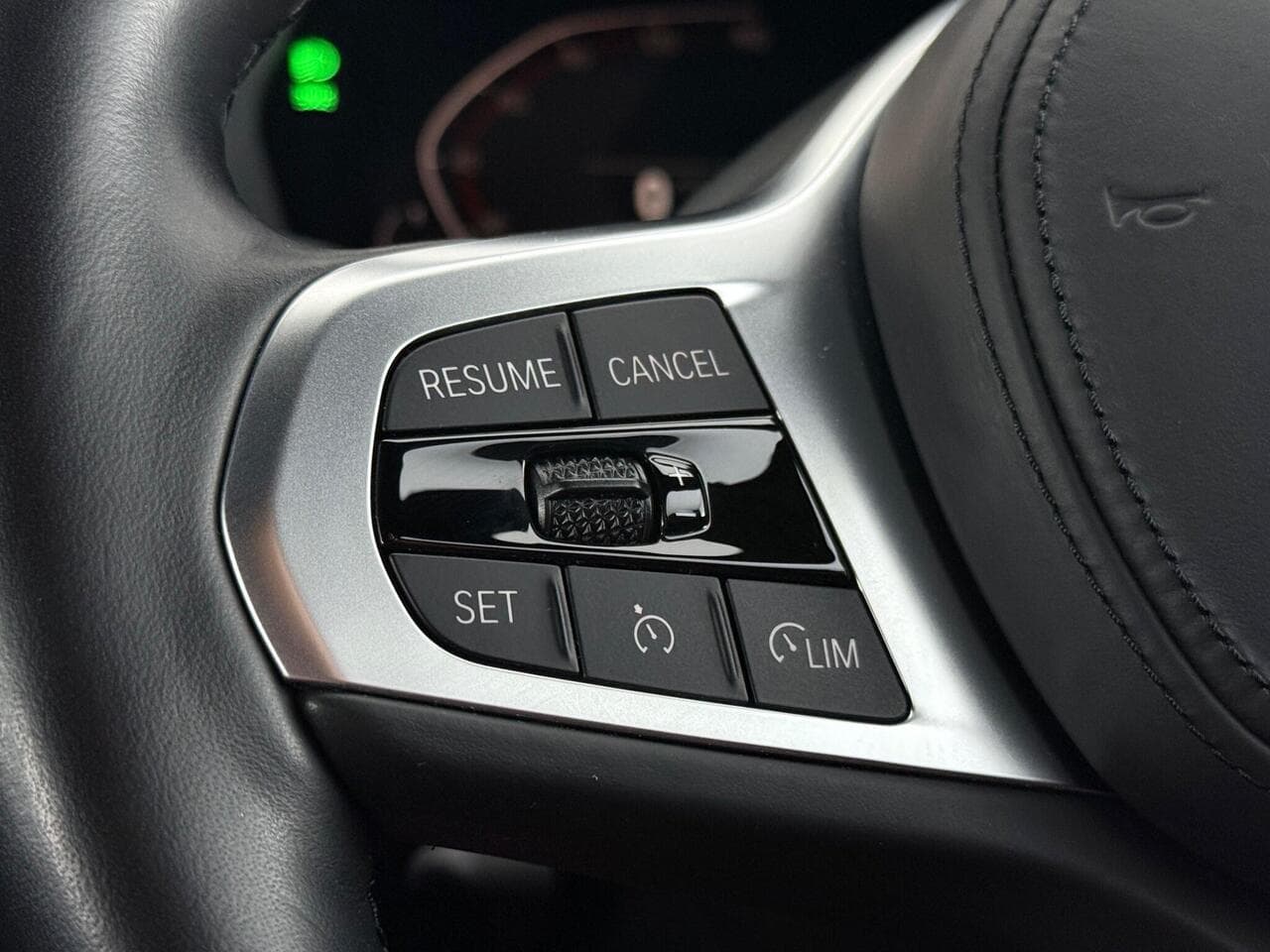 BMW 1 Series thumbnail Misc Controls
