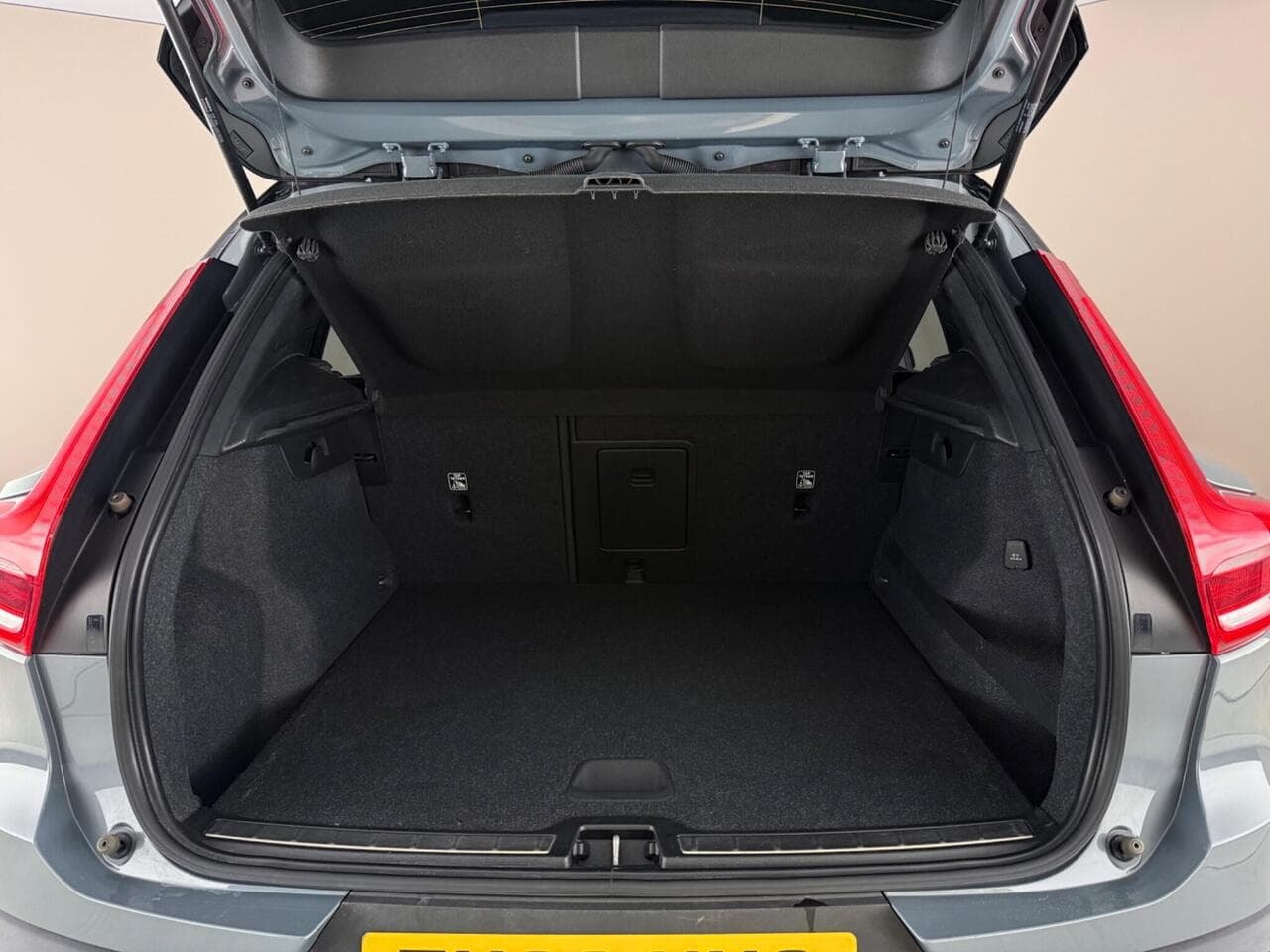 Volvo XC40 thumbnail Boot