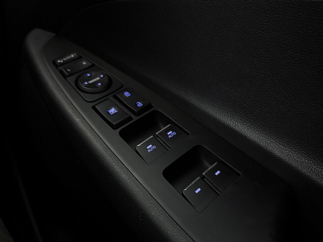 Hyundai TUCSON thumbnail Misc Controls