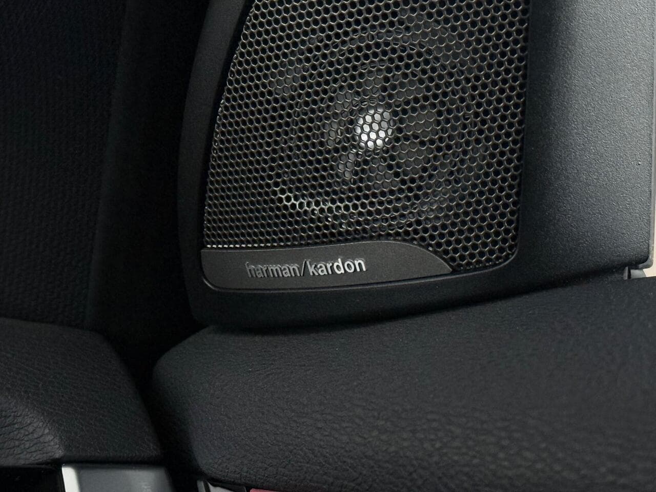 BMW X1 thumbnail Misc Controls