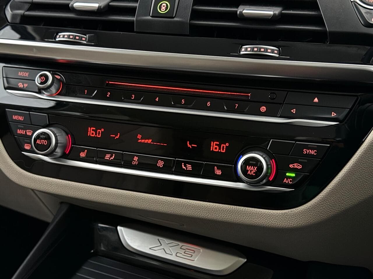 BMW X3 thumbnail Infotainment System