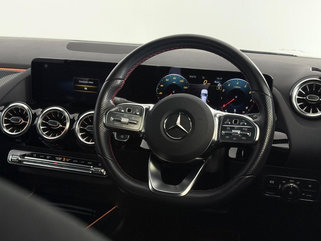 Mercedes-Benz GLA thumbnail Steering Wheel