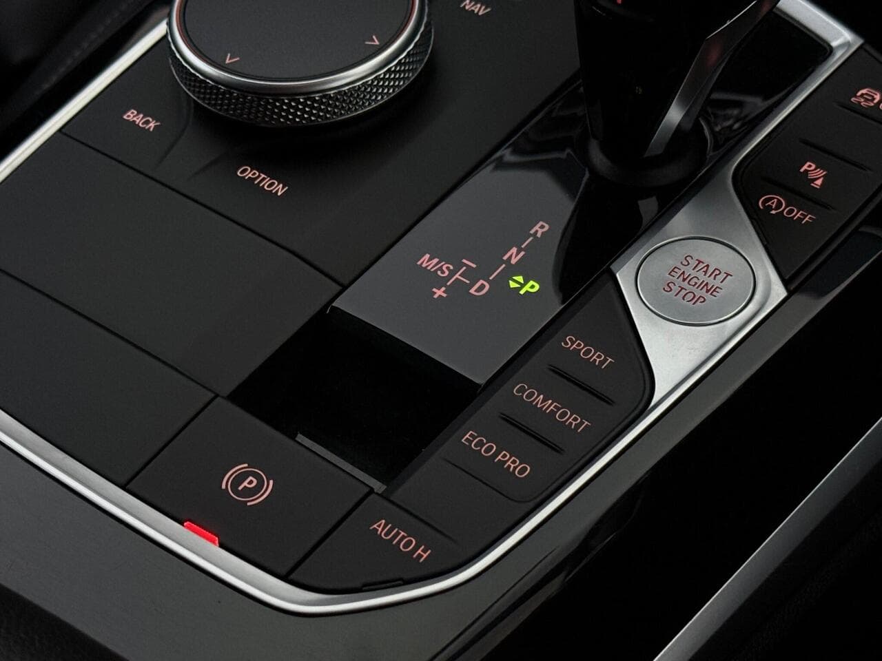 BMW 3 Series thumbnail Interior Front