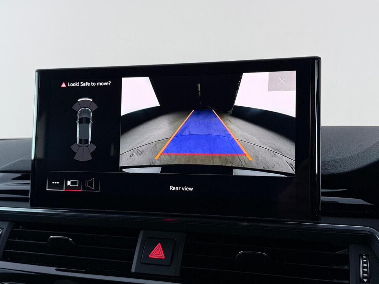 Audi A5 thumbnail Infotainment System