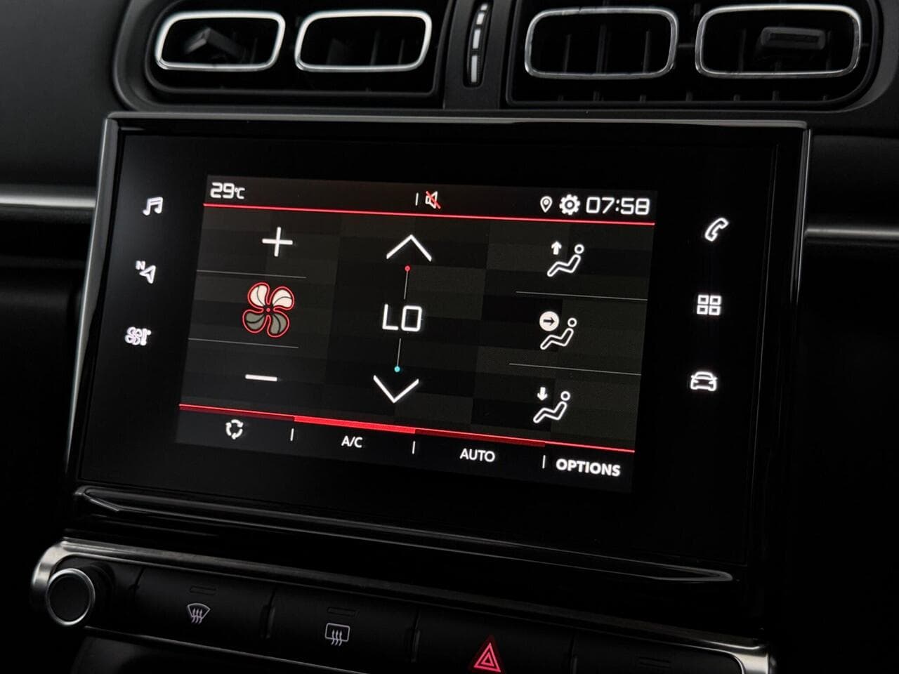 Citroen C3 thumbnail Infotainment System