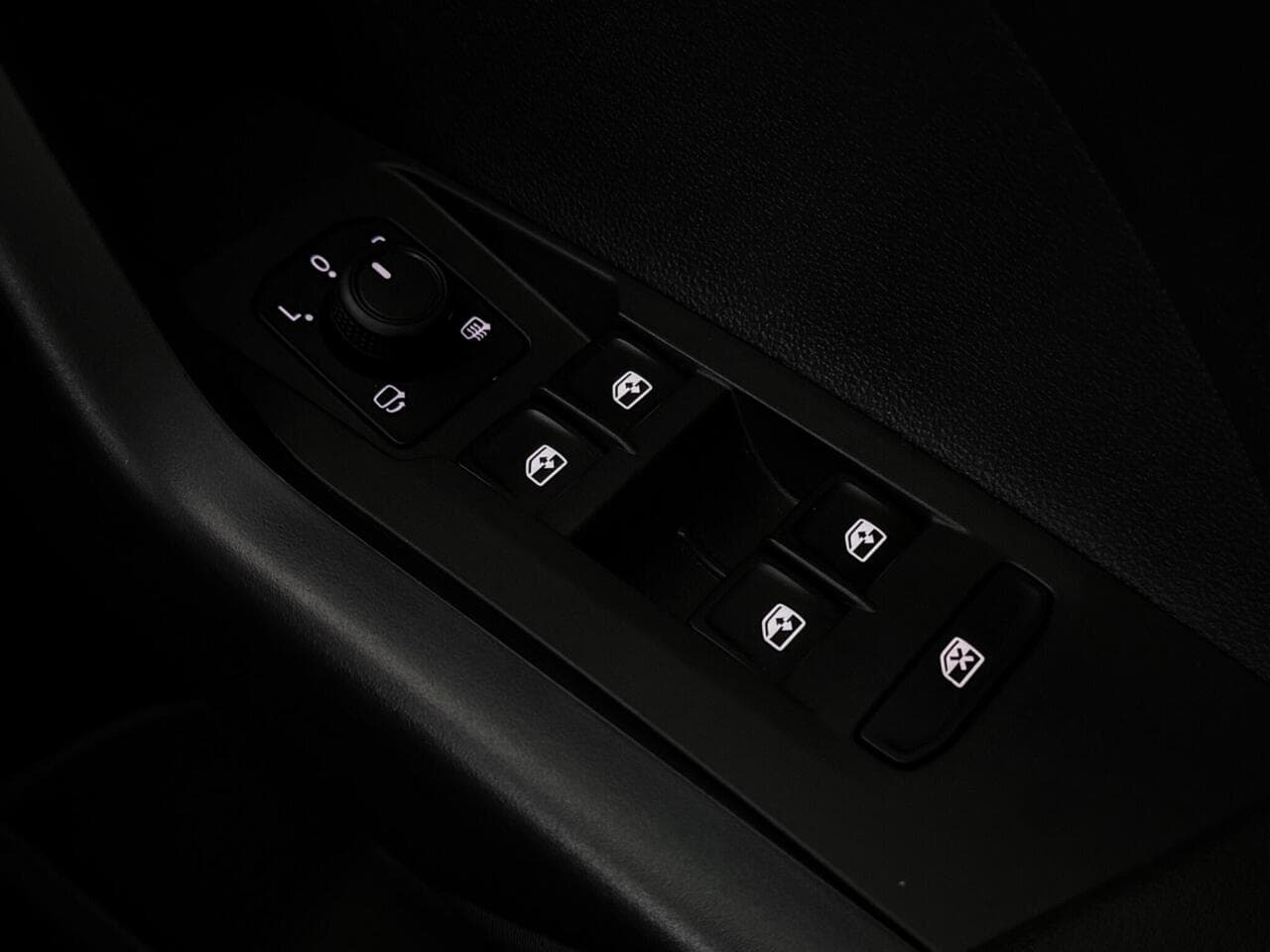 Volkswagen T-Cross thumbnail Misc Controls