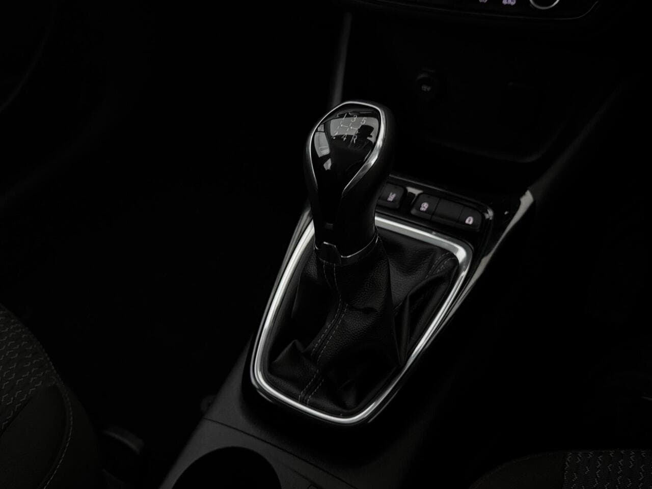 Vauxhall Crossland X thumbnail Misc Controls