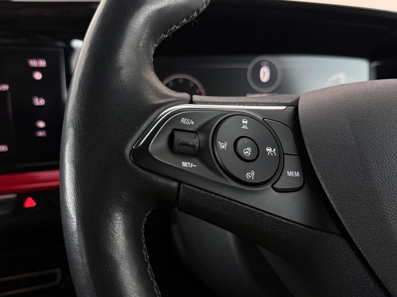 Vauxhall Mokka thumbnail Misc Controls