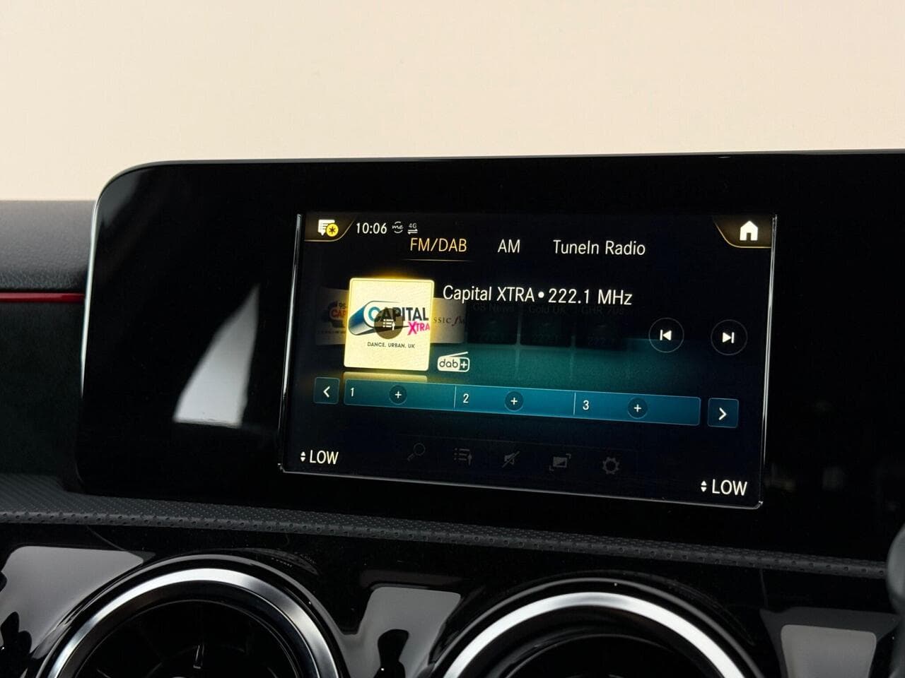 Mercedes-Benz A Class thumbnail Infotainment System