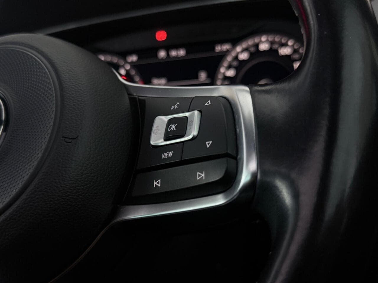 Volkswagen Tiguan thumbnail Misc Controls