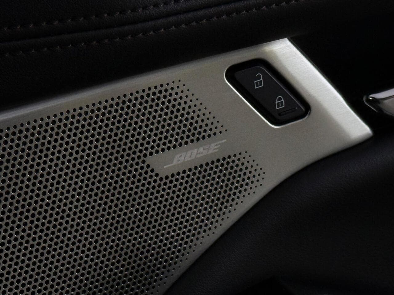 Mazda Mazda3 thumbnail Misc Controls