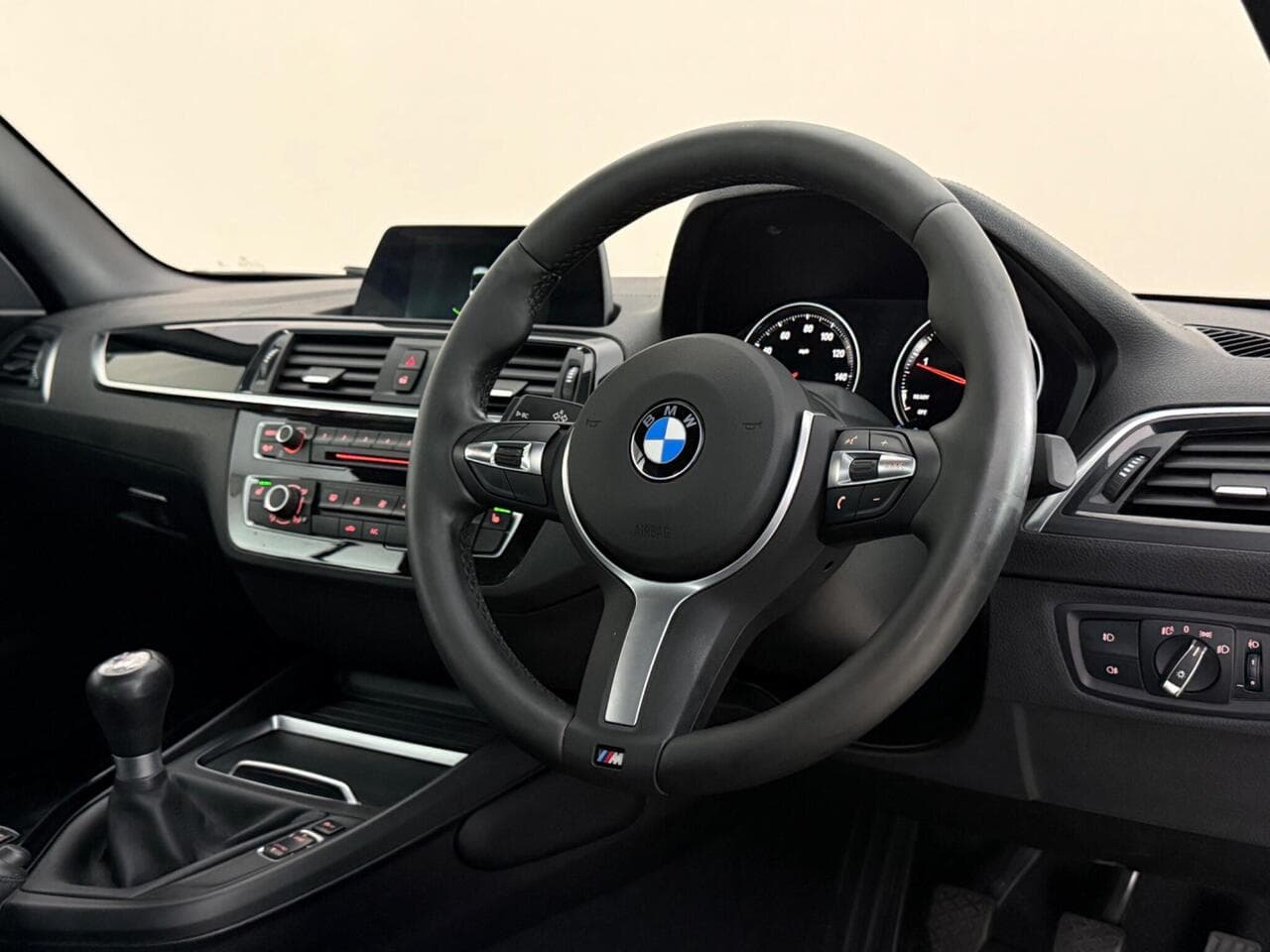 BMW 2 Series thumbnail Steering Wheel