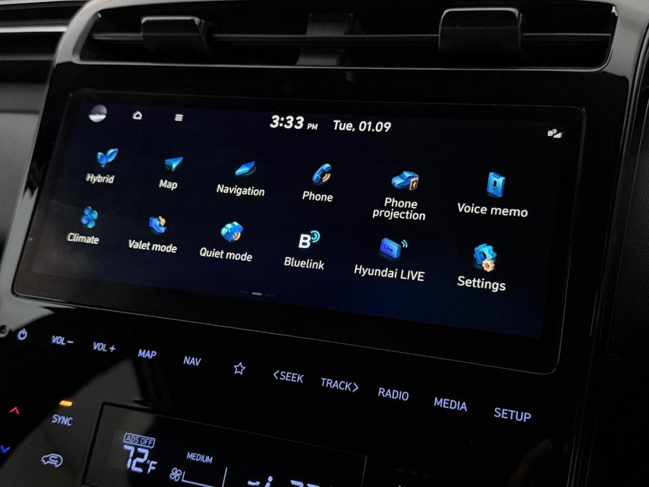 Hyundai TUCSON thumbnail Infotainment System