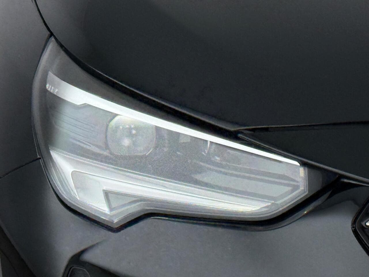 Vauxhall Corsa thumbnail Lights Front