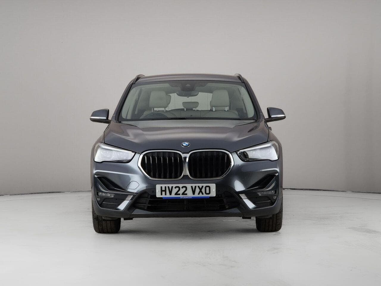 BMW X1 thumbnail Front