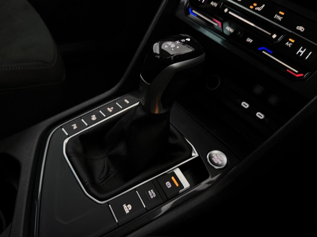 Volkswagen Tiguan thumbnail Misc Controls