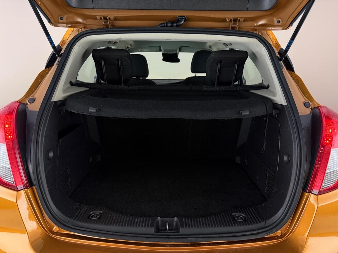 Vauxhall Mokka X thumbnail Boot