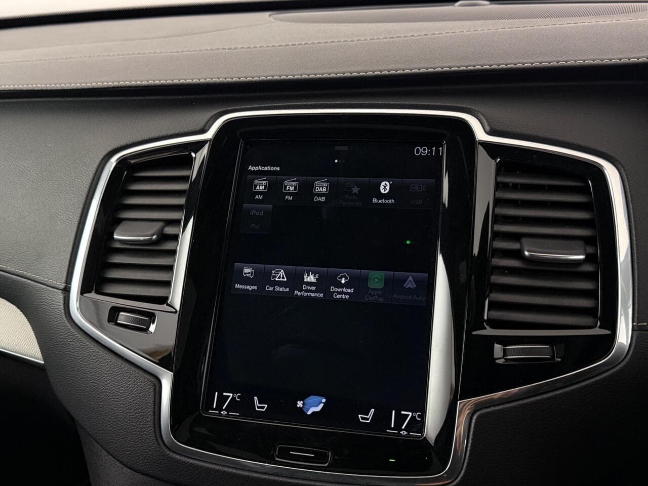 Volvo XC90 thumbnail Infotainment System