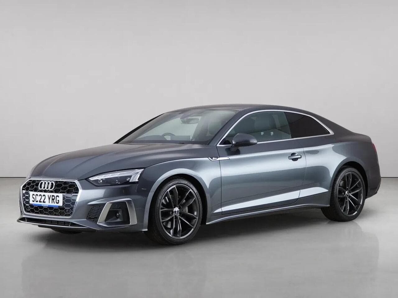 Audi A5 thumbnail Front Left