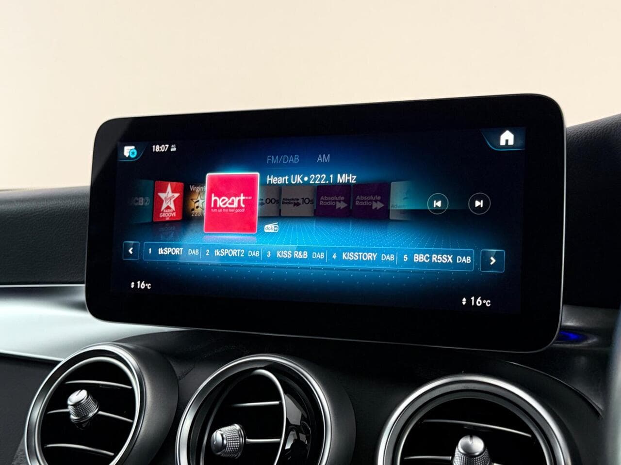 Mercedes-Benz GLC thumbnail Infotainment System