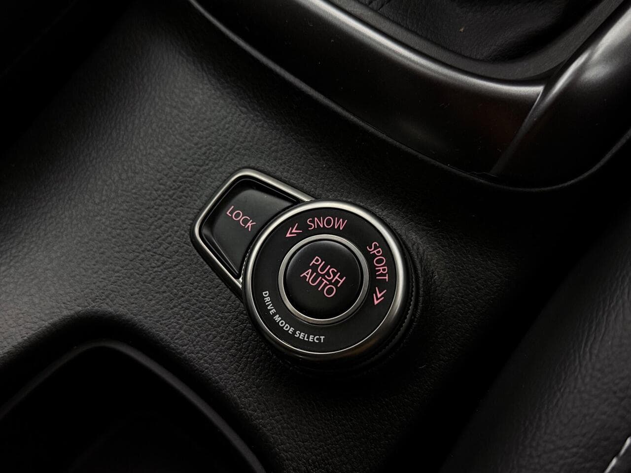 Suzuki S-Cross thumbnail Misc Controls