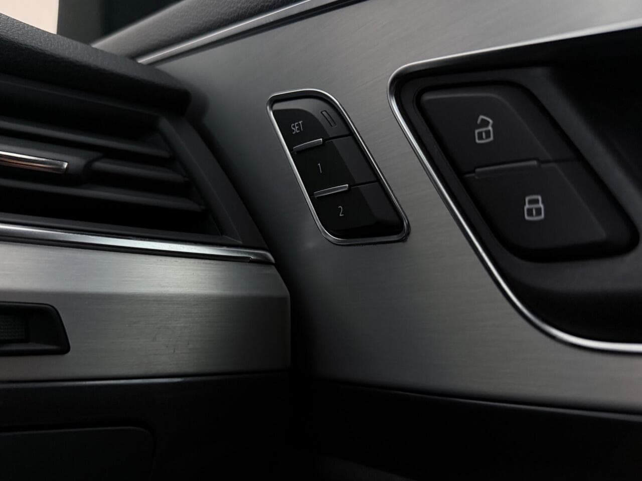 Audi Q7 thumbnail Misc Controls