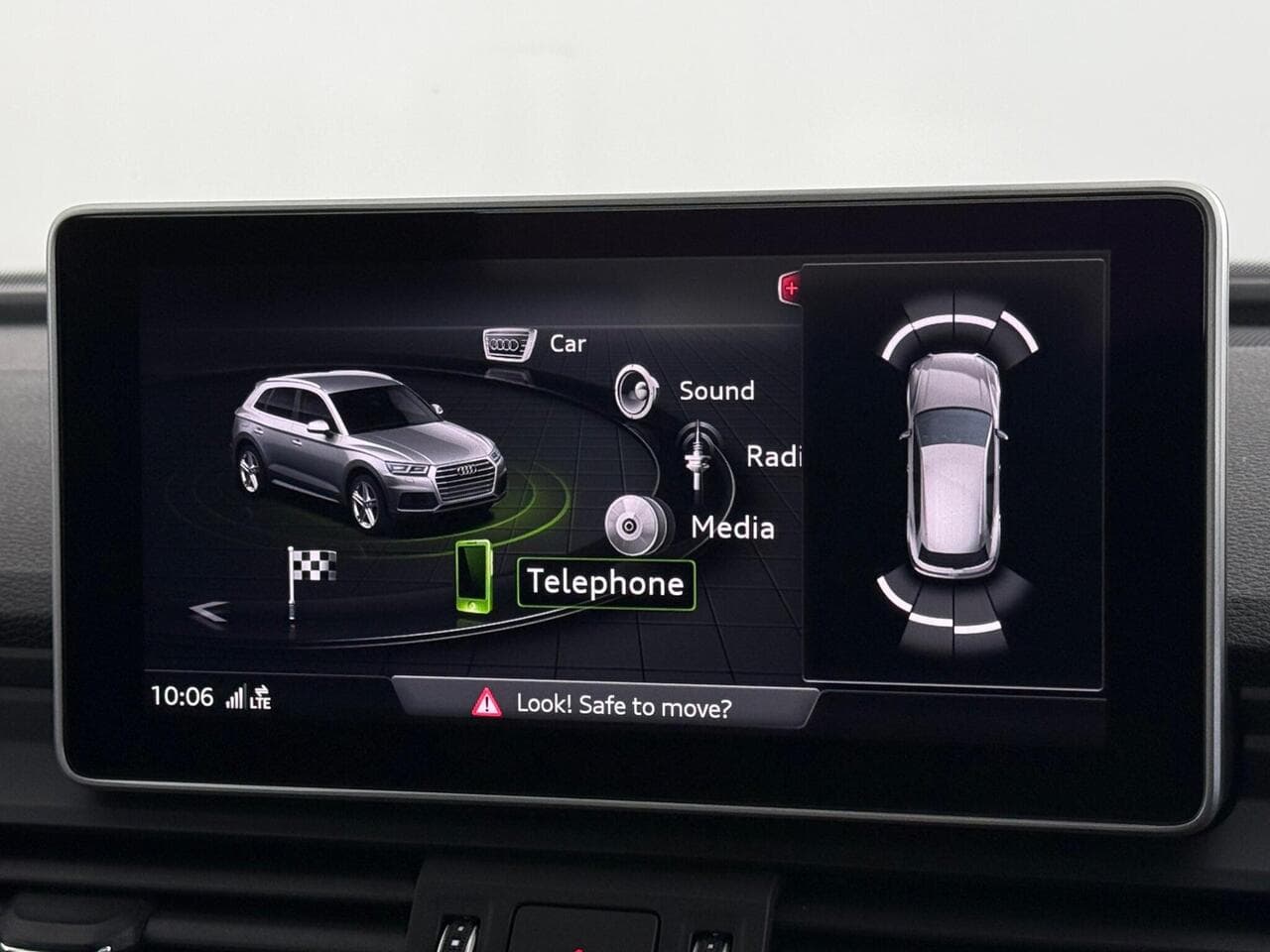 Audi Q5 thumbnail Infotainment System