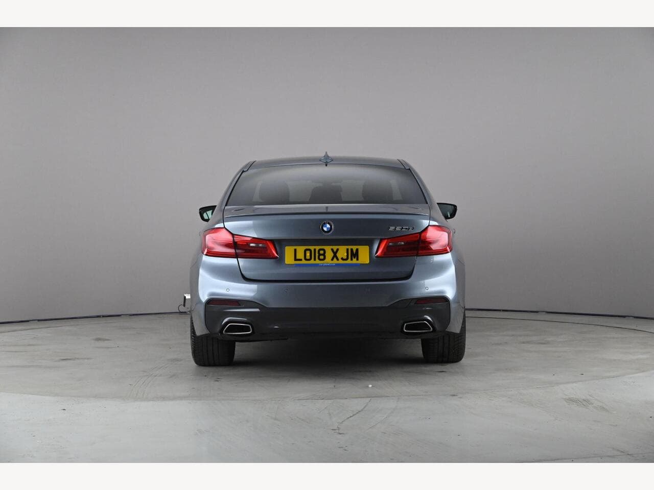 BMW 5 Series thumbnail Rear