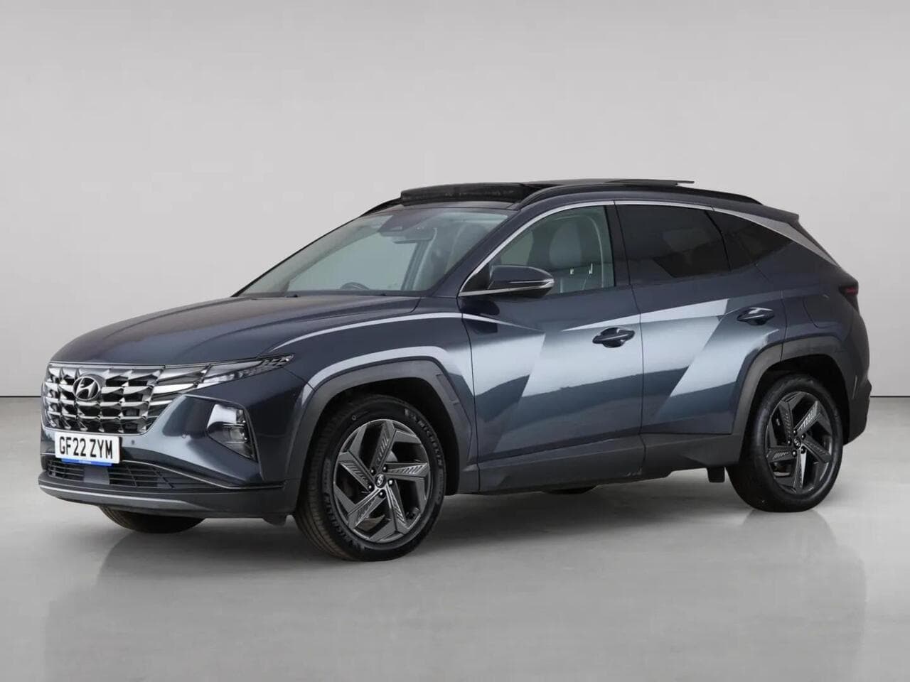 Hyundai TUCSON thumbnail Front Left