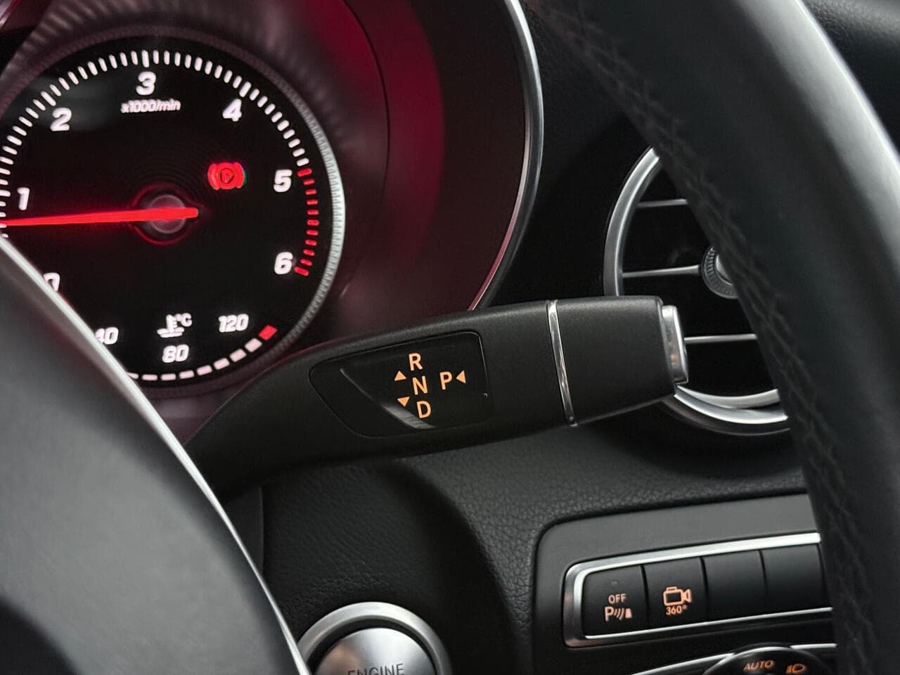 Mercedes-Benz GLC thumbnail Driver Instruments