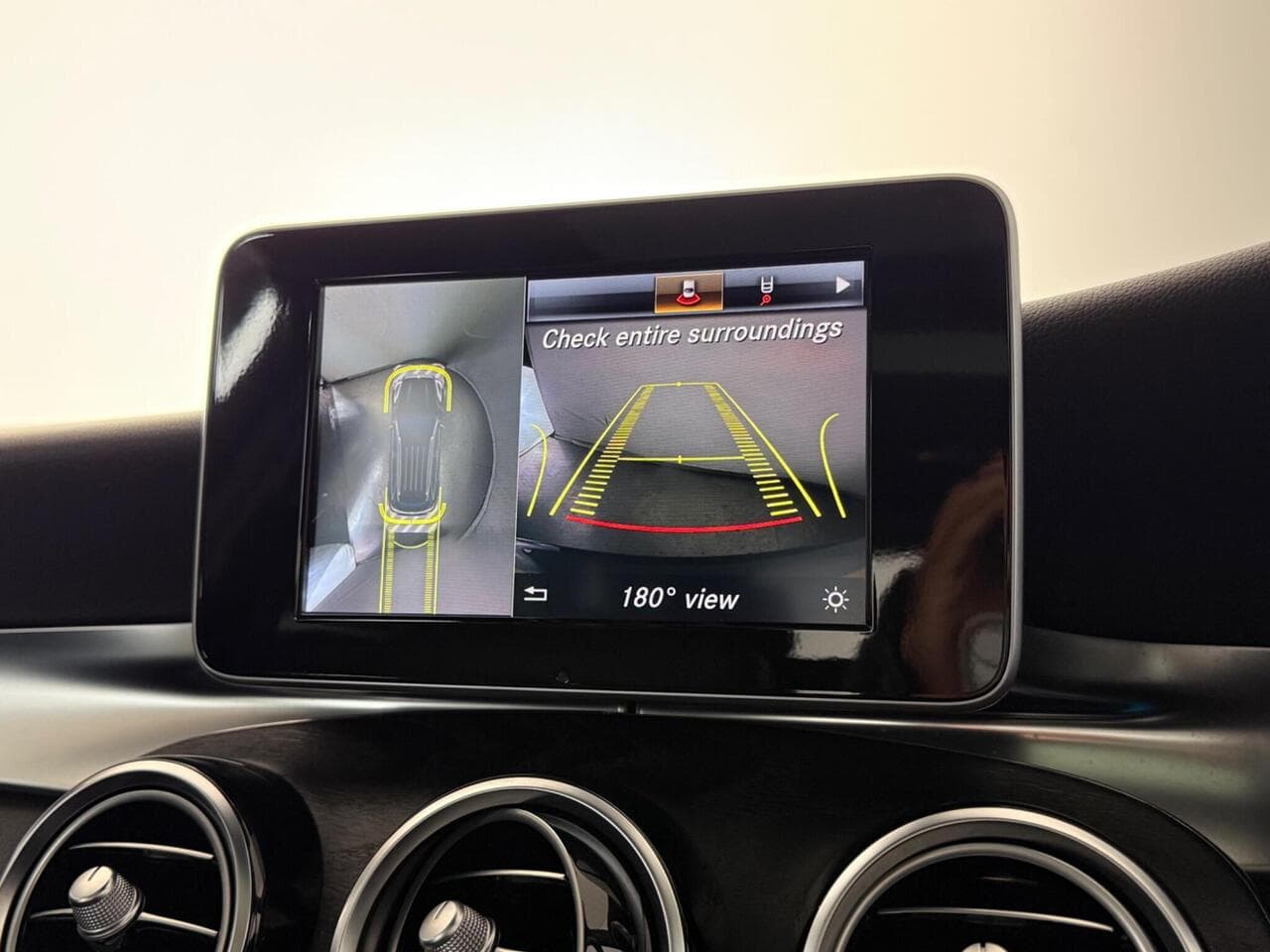 Mercedes-Benz GLC thumbnail Infotainment System
