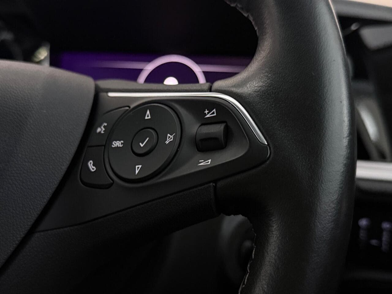 Vauxhall Grandland thumbnail Misc Controls