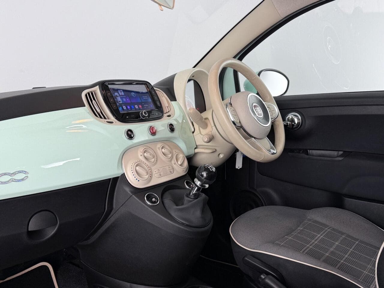 Fiat 500 thumbnail Interior Front
