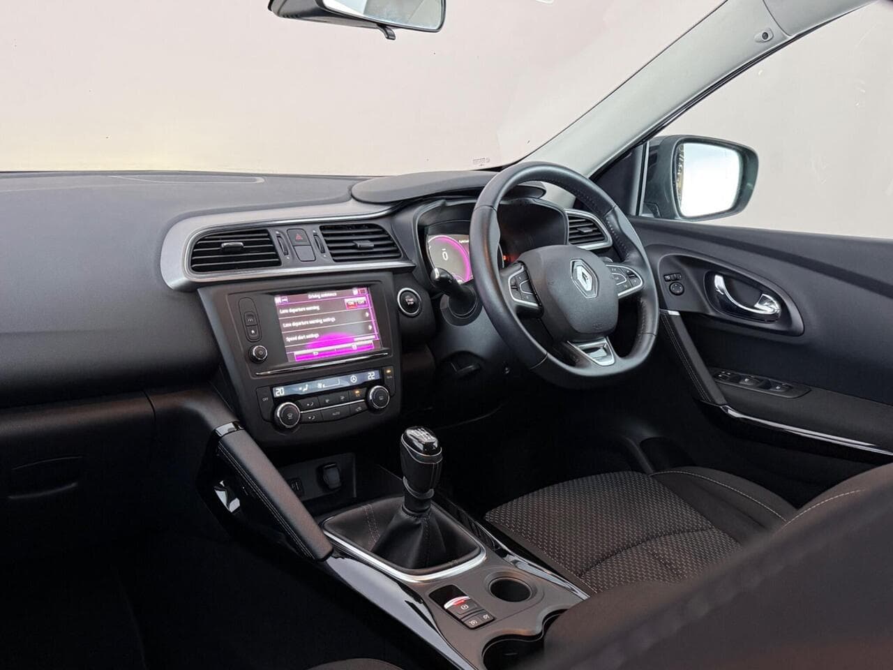 Renault Kadjar thumbnail Interior Front