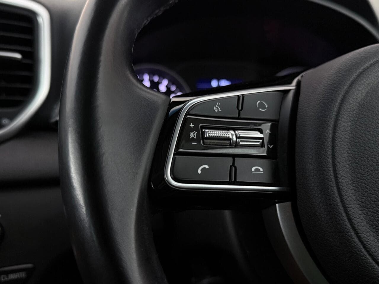Kia Sportage thumbnail Misc Controls