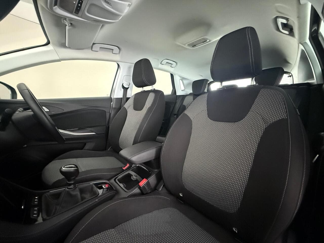 Vauxhall Grandland X thumbnail Seat Front Passenger