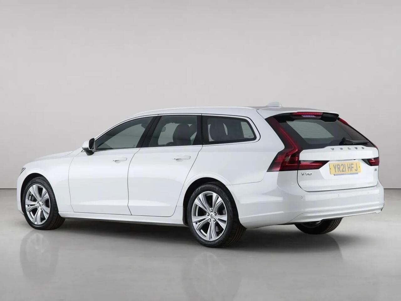 Volvo V90 thumbnail Rear Left